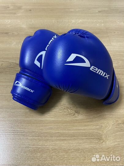 Боксерские перчатки