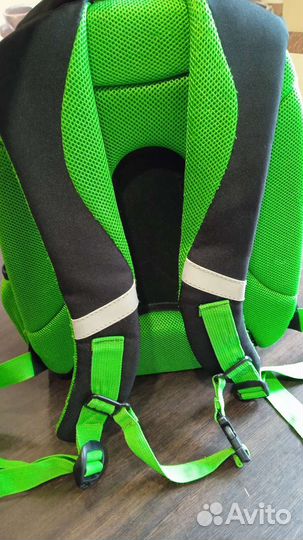 Рюкзак школьный