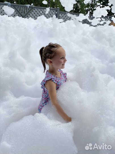 Белый мишка и Панда, Хаги- ваги ростовая кукла