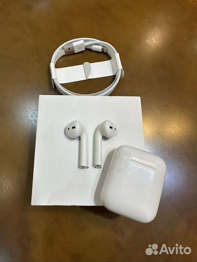 Airpods 1 го поколения