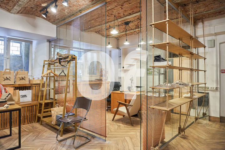 Продам здание, 1828 м²