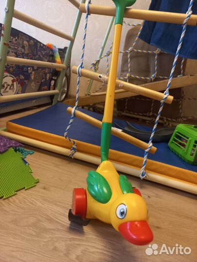 Каталка с ручкой Утенок полесье