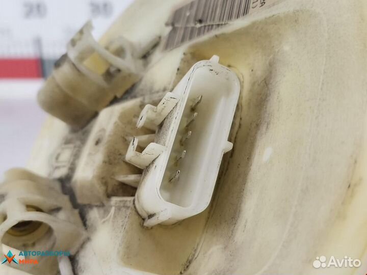 Насос топливный Jaguar X-Type 2002 C2S52814