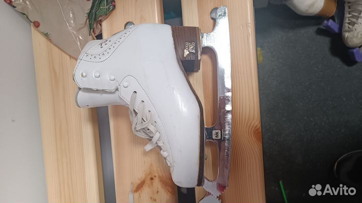 Фигурные коньки risport RF3 pro 23.5