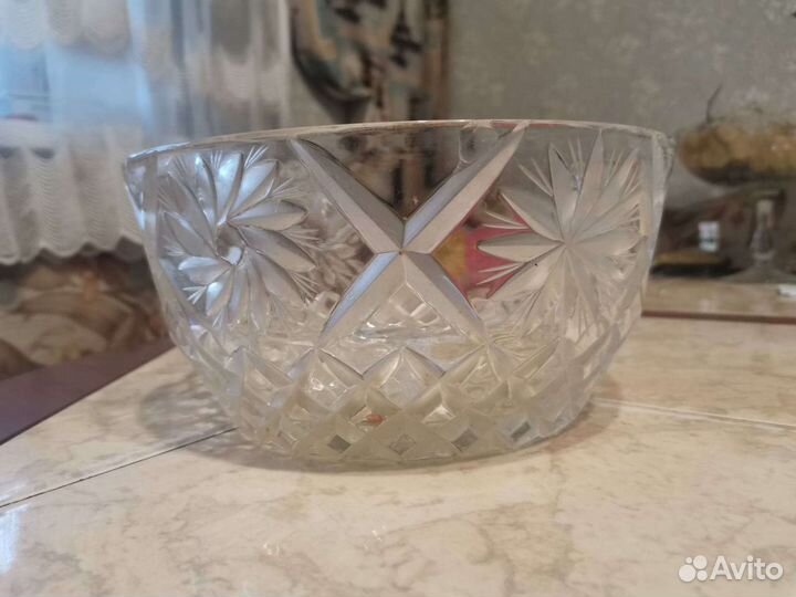 Хрустальная ваза