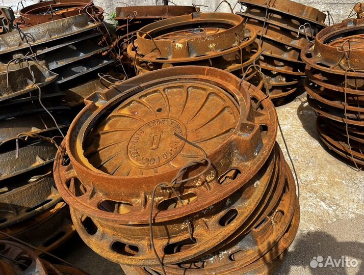 Люк чугунный