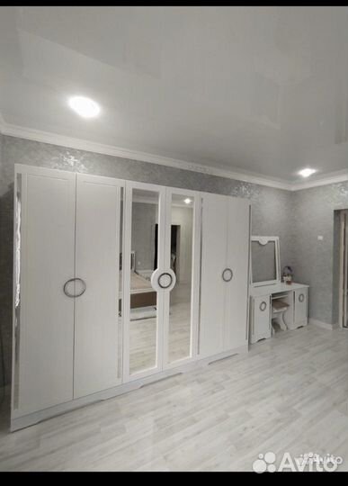 Спальный гарнитур Мая