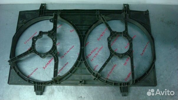 Nissan V10 21481-BU110 Диффузор вентиляторов