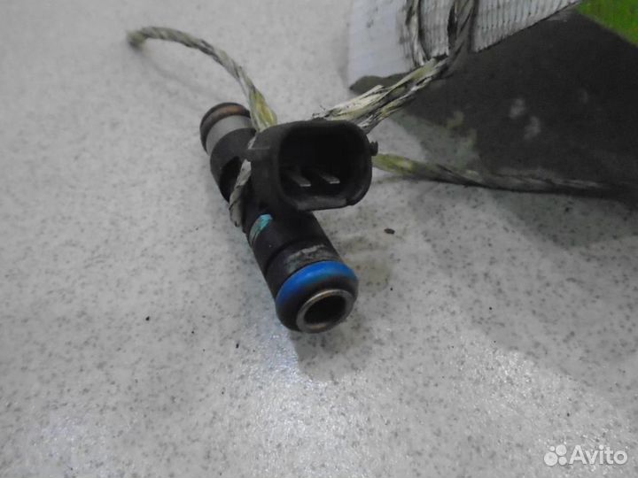 Форсунка инжекторная Nissan X-trail T31 2007-2015