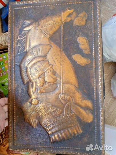 Панно чеканка