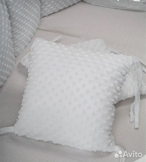 Продам бортики для детской кровати