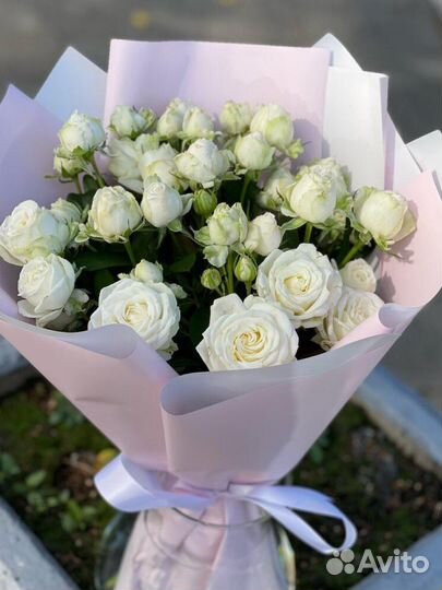 Букет из 9 кустовых роз