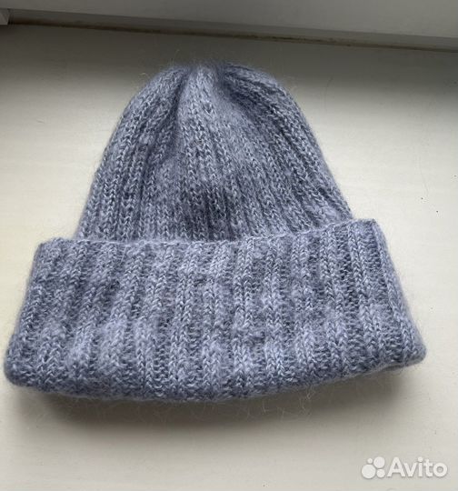 Комплект вязаный шапка и варюжки