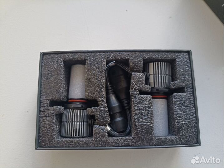 Автолампа светодиодная цоколь нв3 9005