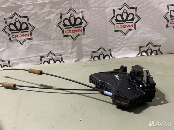 Замок двери Toyota Corolla