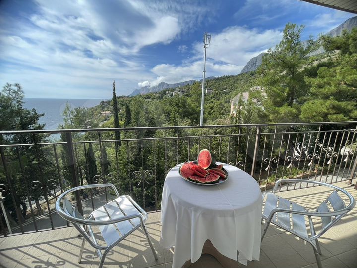 Таунхаус 168 м² на участке 2 сот.