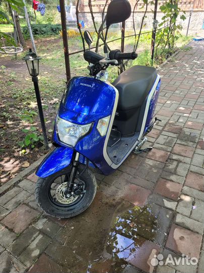 Продаю скутер, мопед Honda