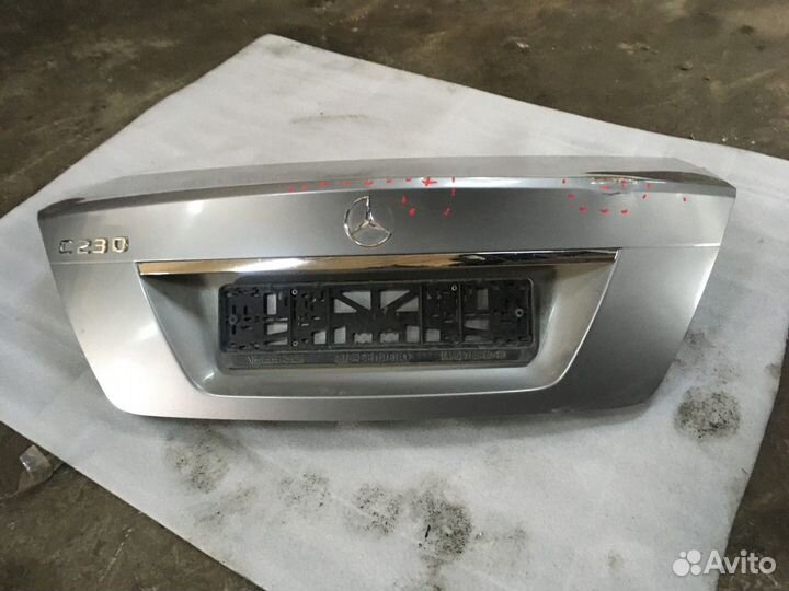 Крышка багажника (Mercedes-Benz C-class)