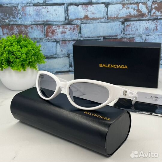 Солнцезащитные очки balenciaga