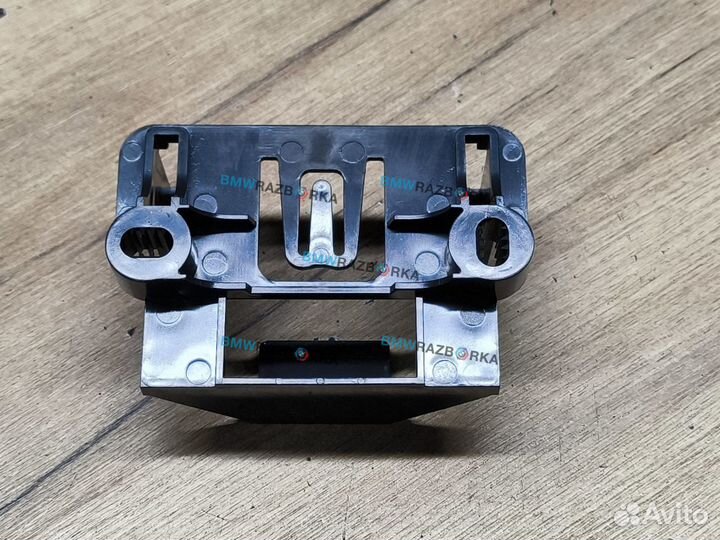 Кронштейн блока управления BMW i8 I12 2015
