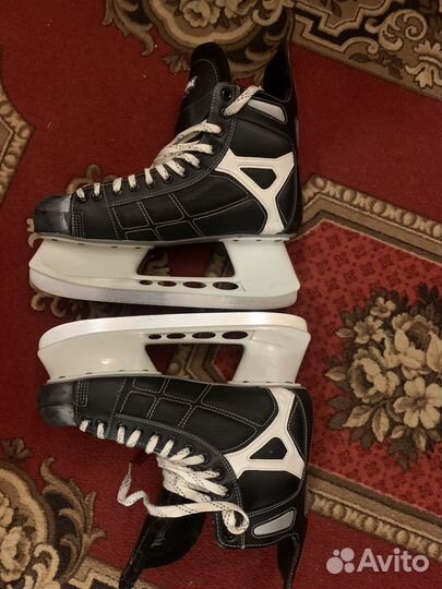 Коньки хоккейные