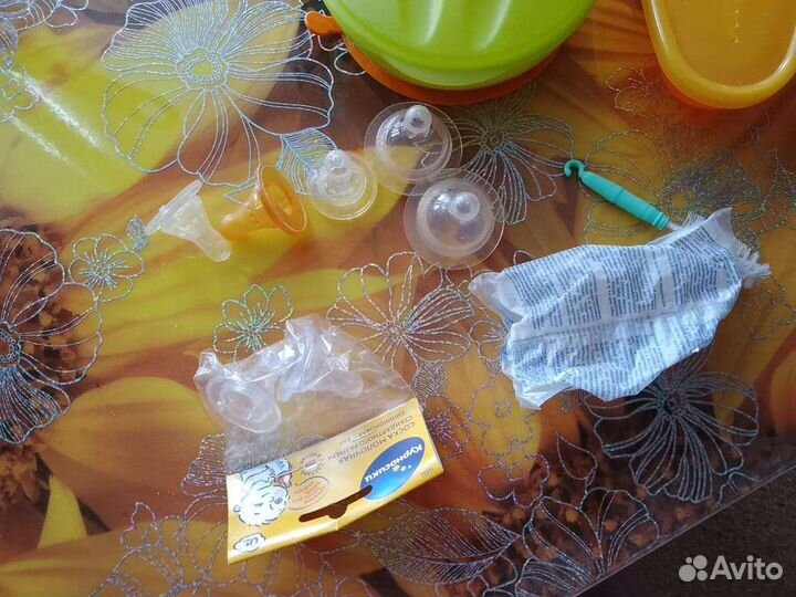 Бутылочки, соски, детская посуда