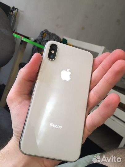iPhone X, 64 ГБ