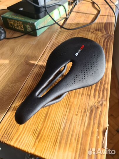 Новое ультралегкое седло карбон 120гр