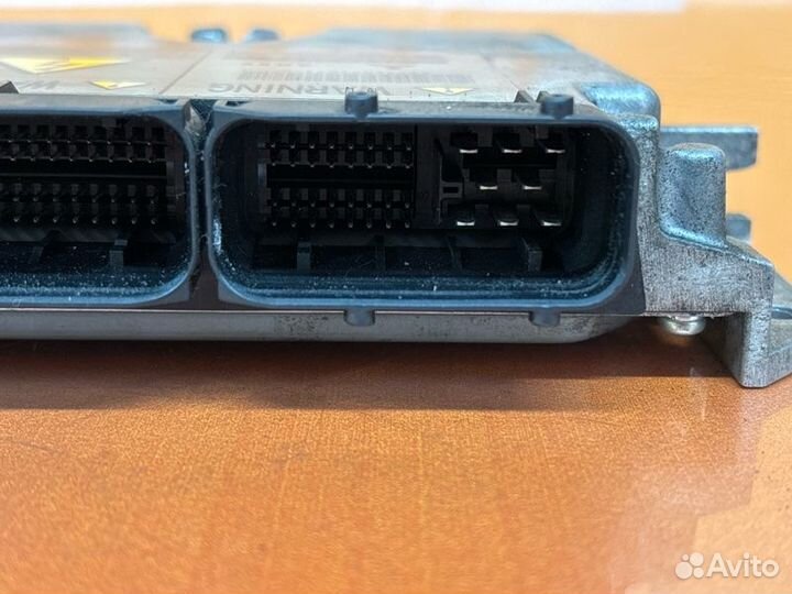 Блок управления двигателем Mitsubishi L200 KB4T