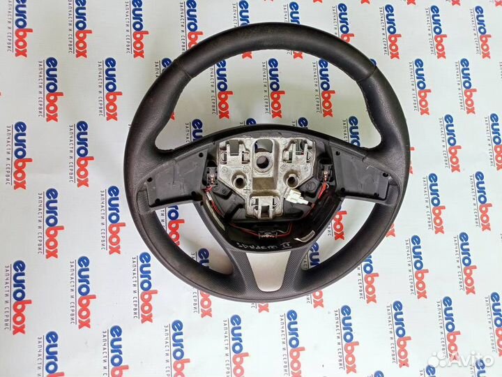 Рулевое колесо (руль) Renault Sandero 2014