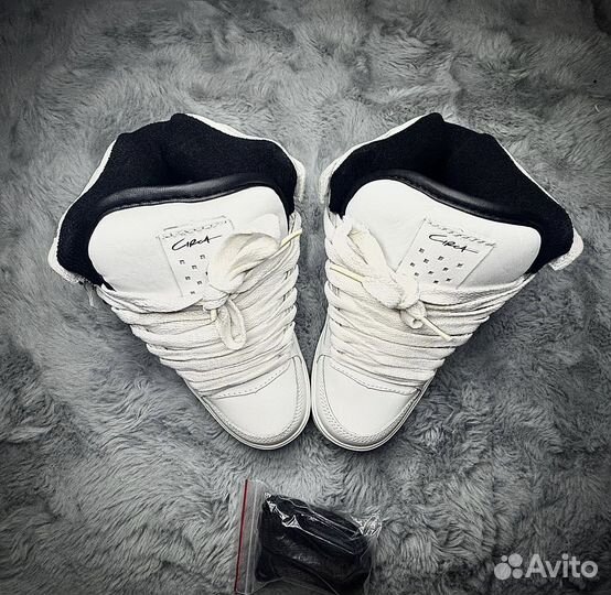 Circa - Hatchet 2009 dc adio globe fallen osiris