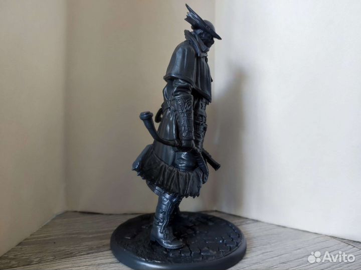 Фигурка Охотника