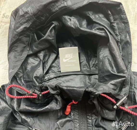 Ветровка Nike