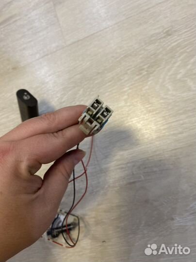 Датчик уровня топлива Opel Astra GTC 2013