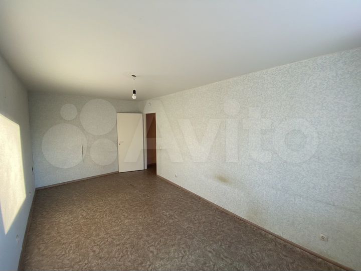 2-к. квартира, 42 м², 1/3 эт.