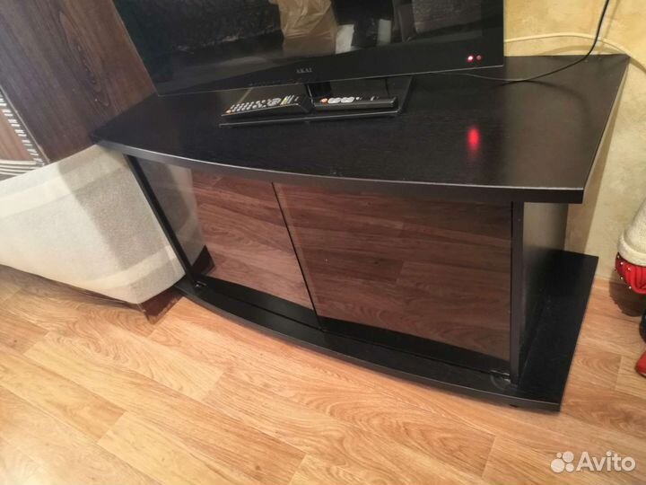 Тумба под телевизор