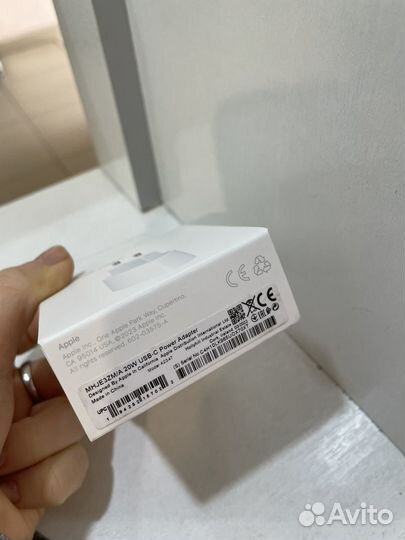 Блок для iPhone lightning USB-C apple новый