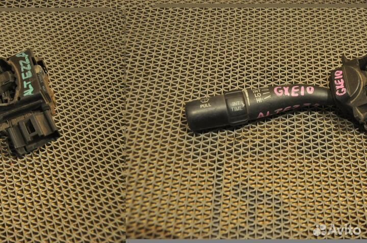 Блок подрулевых переключателей toyota altezza GX