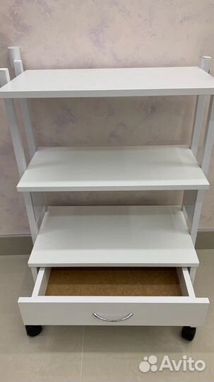 Столик для косметолога