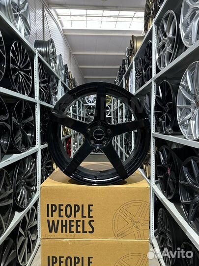 Vossen CV3 R19 8.5j ET+35 5*114,3