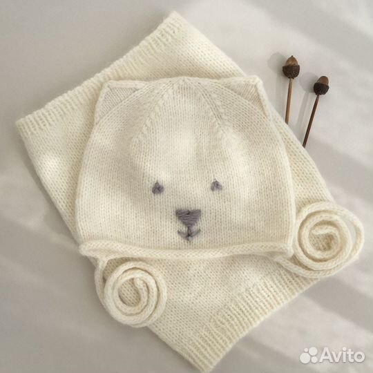 Шапочка-кошечка и снуд Комплект шерстяной вязаный