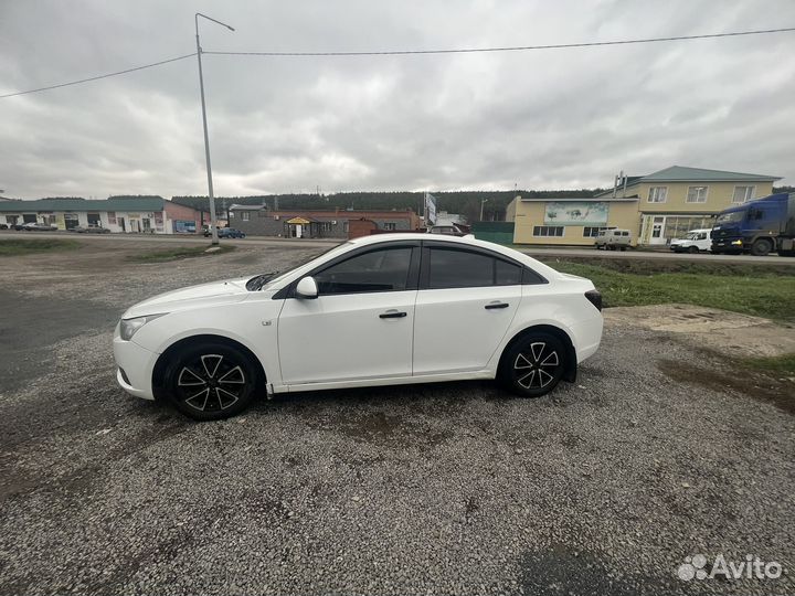 Chevrolet Cruze 1.6 МТ, 2012, 282 000 км