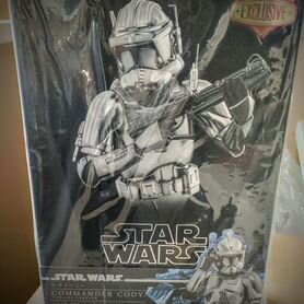 Hot Toys Exclusive Star Wars Commander Cody Chrome