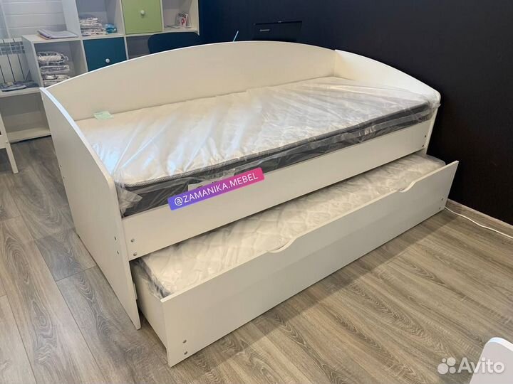 Детская двухярусная выдвижная кровать