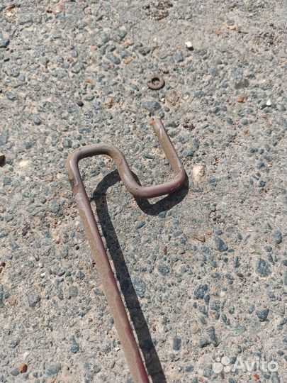 Торсион багажника Subaru Legacy B10 EJ22 2200CC