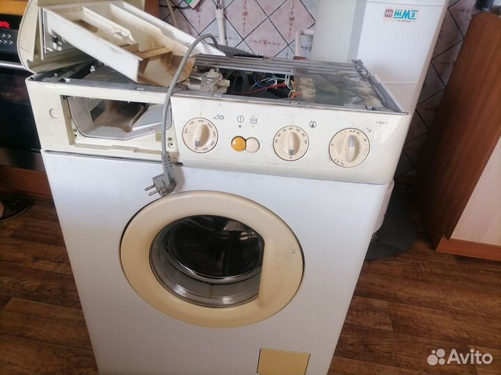 Стиральная машина на запчасти zanussi