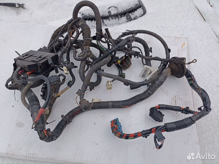 Жгут проводов моторного отделения (подкапотный)