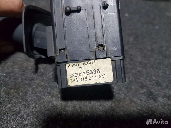 Подрулевой переключатель Renault Logan 1