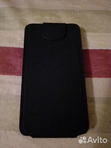 Универсальные чехлы для смартфонов