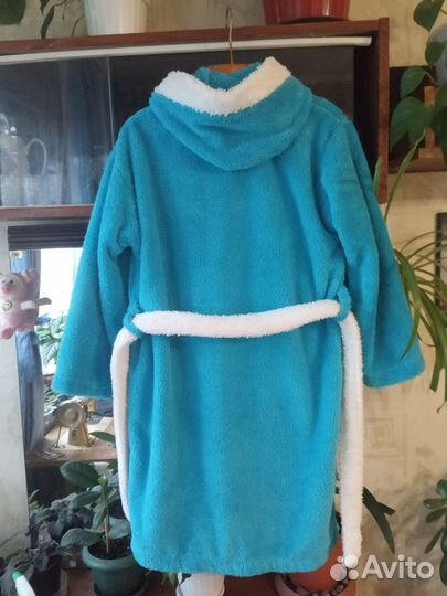 Халат с капюшоном 8-9 лет
